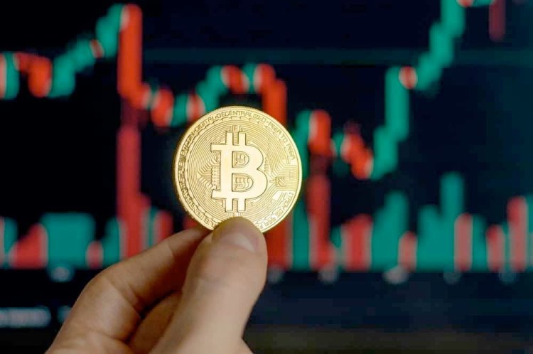 Trading Expert Sets Bitcoin Price for the Weekend Should You Follow Suit?